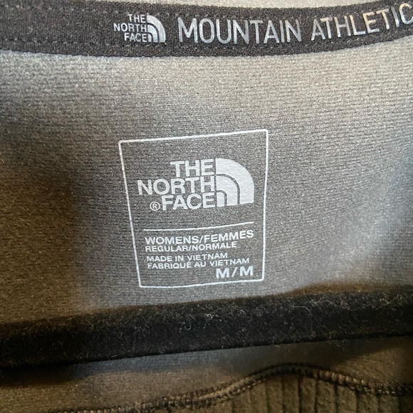 The North Face | hooded jacket - Picture 2 of 7
